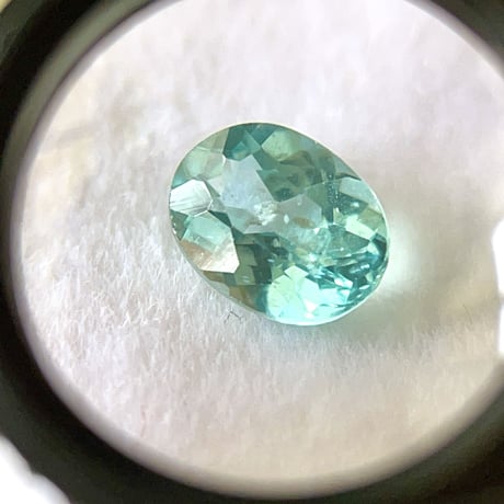 アパタイト 天然石ルース オーバル5×4mm 0.53ct