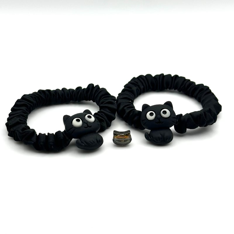 黒猫ヘアゴム2個セット｜ぷっくりフェイスの可愛いペアアクセ