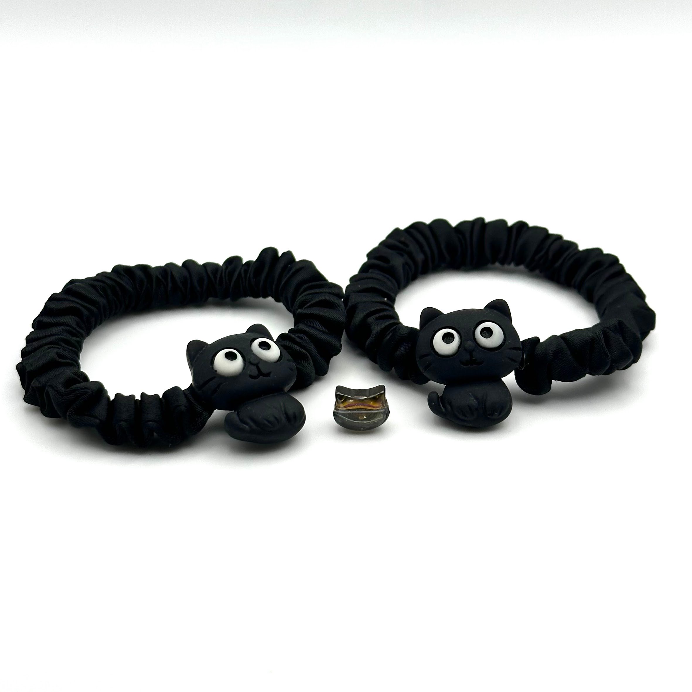 黒猫ヘアゴム2個セット｜ぷっくりフェイスの可愛いペアアクセ