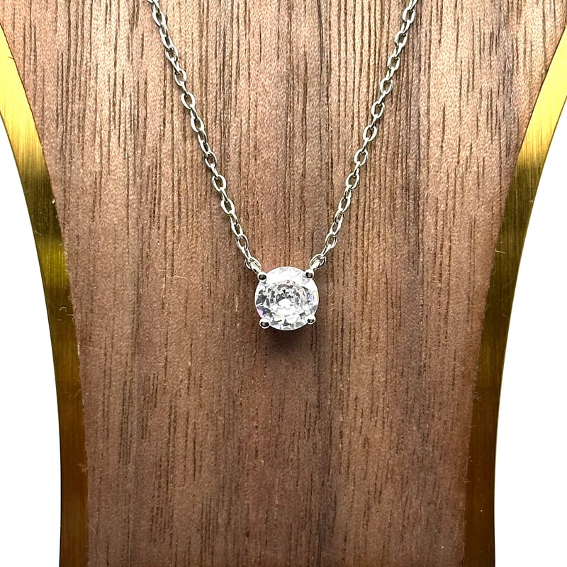 凛（りん）ー モアサナイト ネックレス | ジュエリー春日