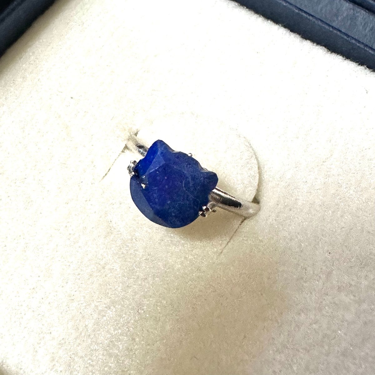 宝石ルース ようやく仕上がりました短期間の限定販売！ネコちゃん