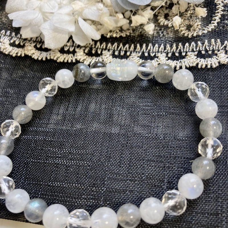天然石ブレスレット/貔貅（ヒキュウ）付ムーンストーン | ジュエリー春日