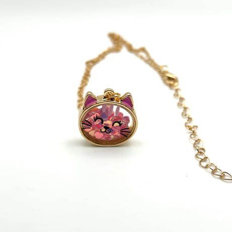 【お子様へおすすめ】桜色の猫 ネックレス｜ハートのスパンコール入り