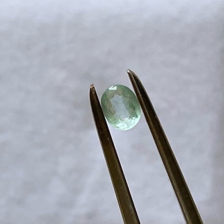 パライバトルマリン 天然石ルース 0.20ct /4.6mm×3.6mm