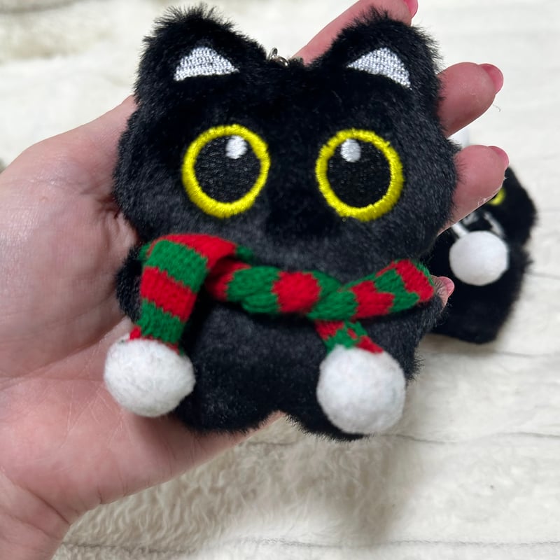 ふわもこ黒猫ぬいぐるみキーホルダー｜選べる各種シリーズ