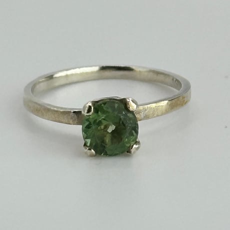一粒 華奢リング/グリーンアパタイト0.77ct