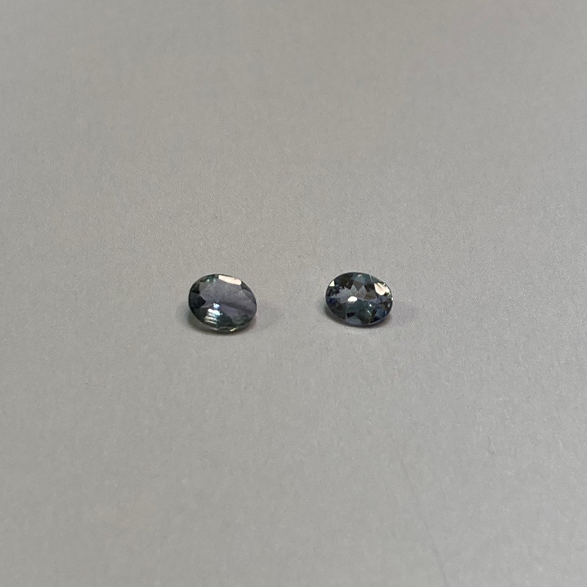 ゾイサイト　オーバル　2個　ルース ゾイサイト オーバル 2個 ルース アクセサリー