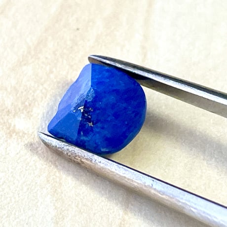 【有名研磨師NOBU氏作】猫ちゃんカット ラピスラズリ 天然石ルース /7.5mm×8.0mm