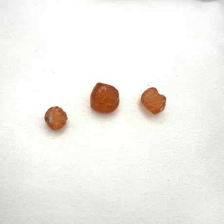 ②スペサルタイトガーネット原石セット 7.95ct
