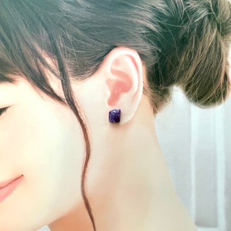 チャロアイトの原石ピアス