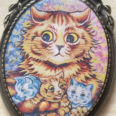 猫の画家ルイス・ウエインの猫の家族アンティーク調ネックレス