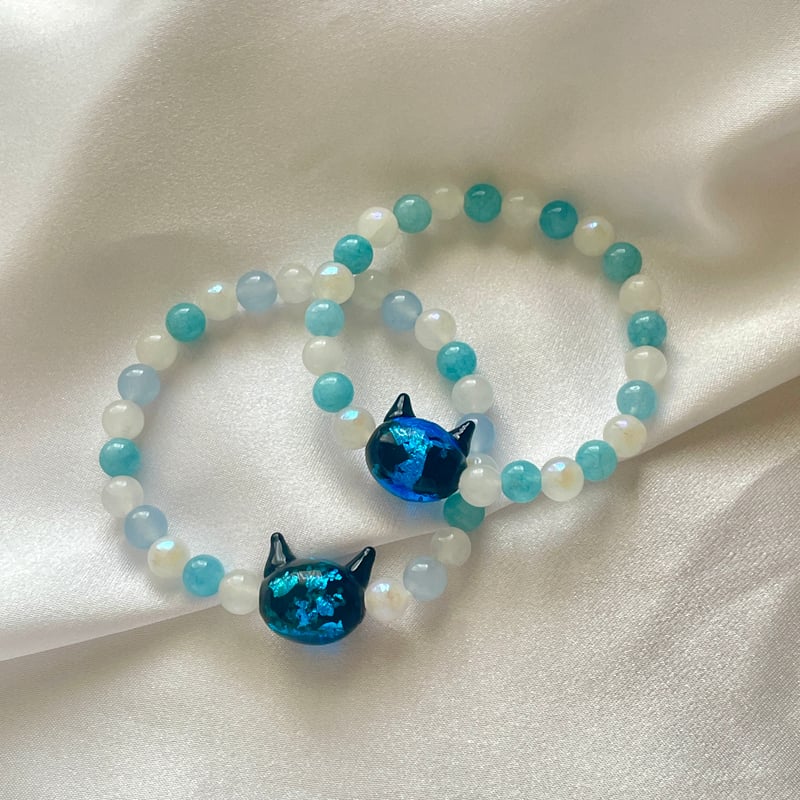 ねこ守りシリーズ】猫玉の天然石ブレスレット/アクアマリン、ムーン