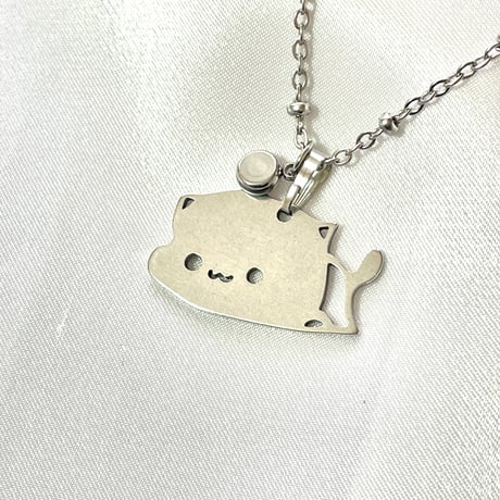ゆるねこペアネックレス｜選べるストーン（ピンク・ブルー）｜ステンレス製