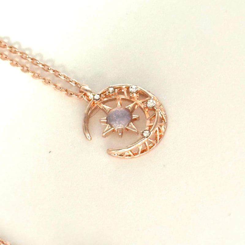 月と太陽のお守りネックレス ｜ムーンストーン | ジュエリー春日