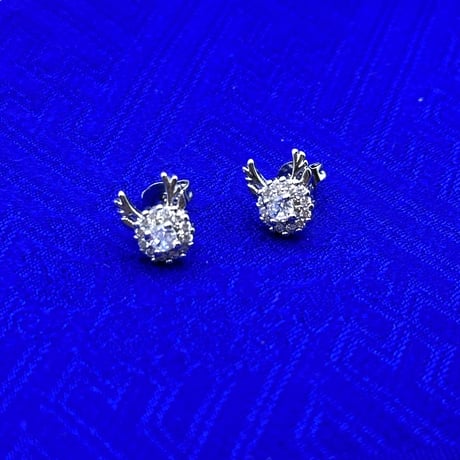 鹿ピアス｜煌めく瞳と角のジュエリー ― 奈良の神秘を、耳元に宿して