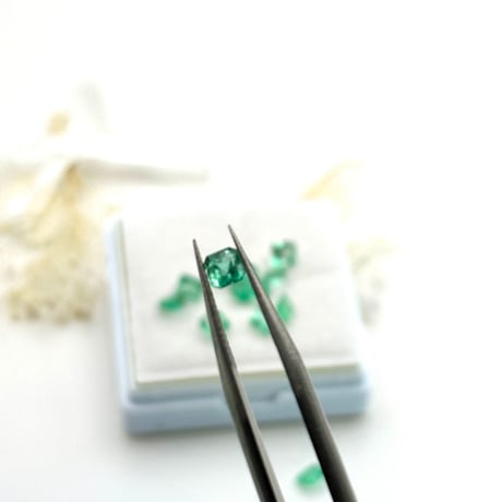 【5月誕生石】エメラルドルースセット｜12粒3.5ct