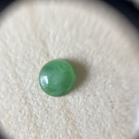 【メレサイズ】ヒスイ4石セット 天然石ルース ラウンド 約3mm カボション