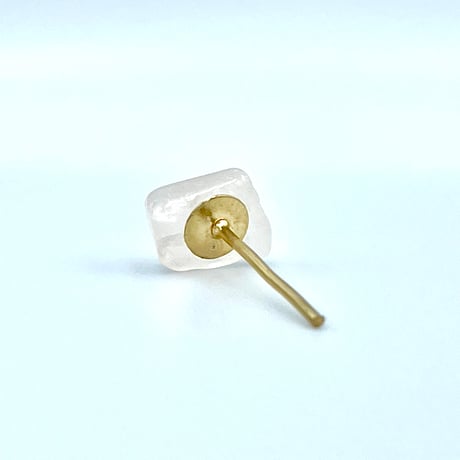 ローズクオーツの原石ピアス