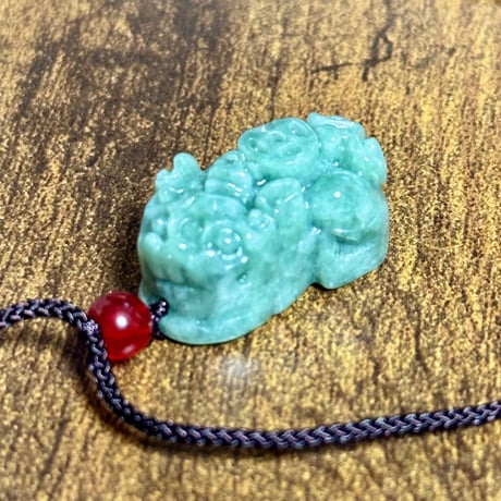 貔貅様（ヒキュウ様）の天然石ネックレス/ 翡翠