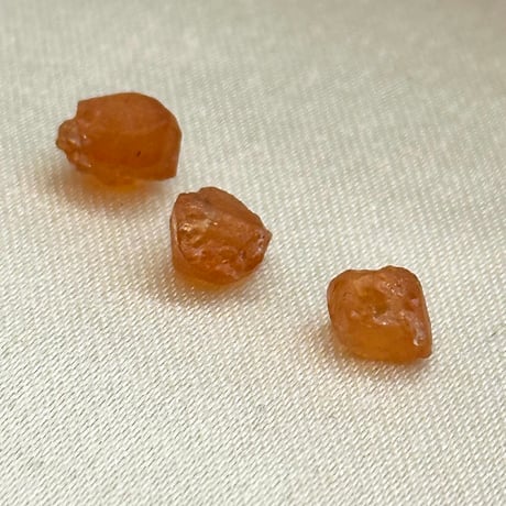 ②スペサルタイトガーネット原石セット 7.95ct