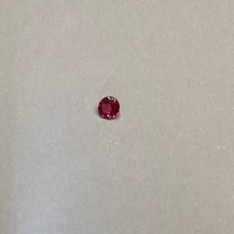 レッドスピネル 0.03ct