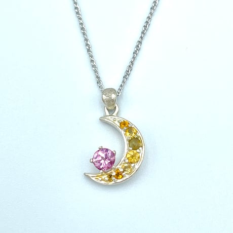 【1月誕生石】月と太陽のネックレス/マラヤガーネット