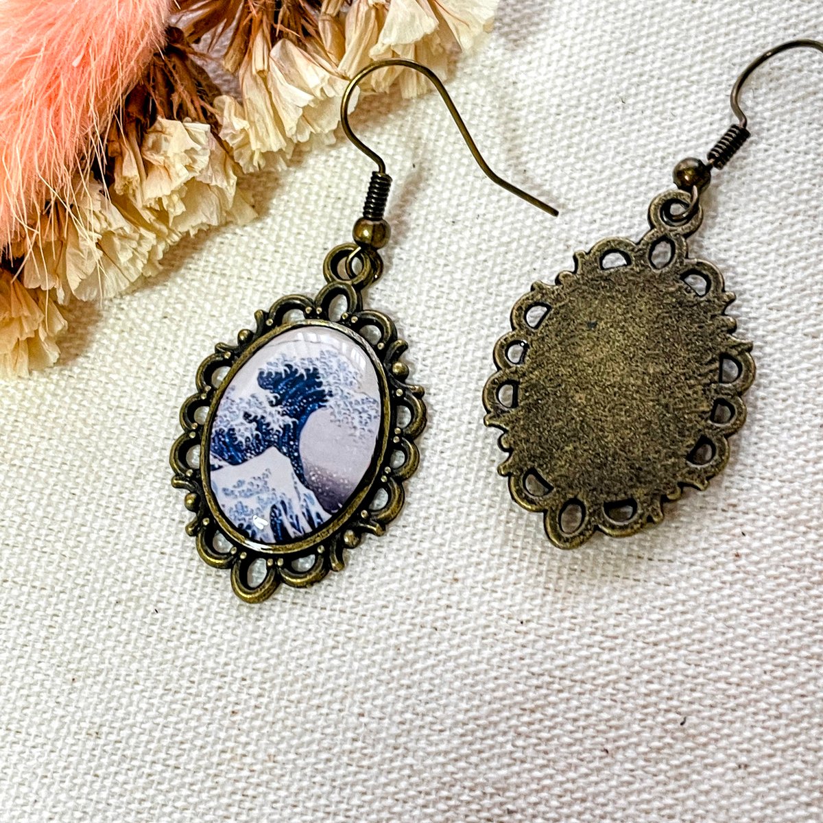 中国　アンティーク　ピアス 葛飾北斎《富嶽三十六景 神奈川沖浪裏》｜アンティーク調ピアス