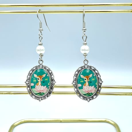 【奈良県ふるさと納税認定品】奈良の子鹿と蓮の花 ネックレス&ピアスのセット