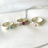 ベビーリング 天使の羽｜誕生石 ネックレス付き