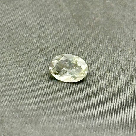 リビアングラス オーバルカット0.55ct