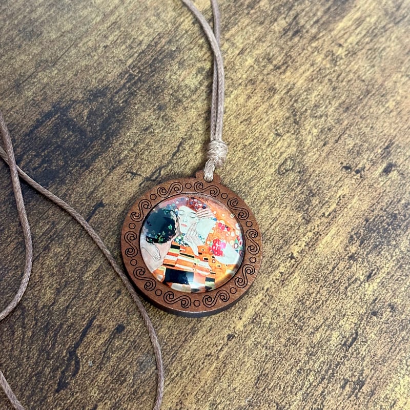 希少価値あり！！1点物の革製クリムトの接吻 クリムト《接吻》