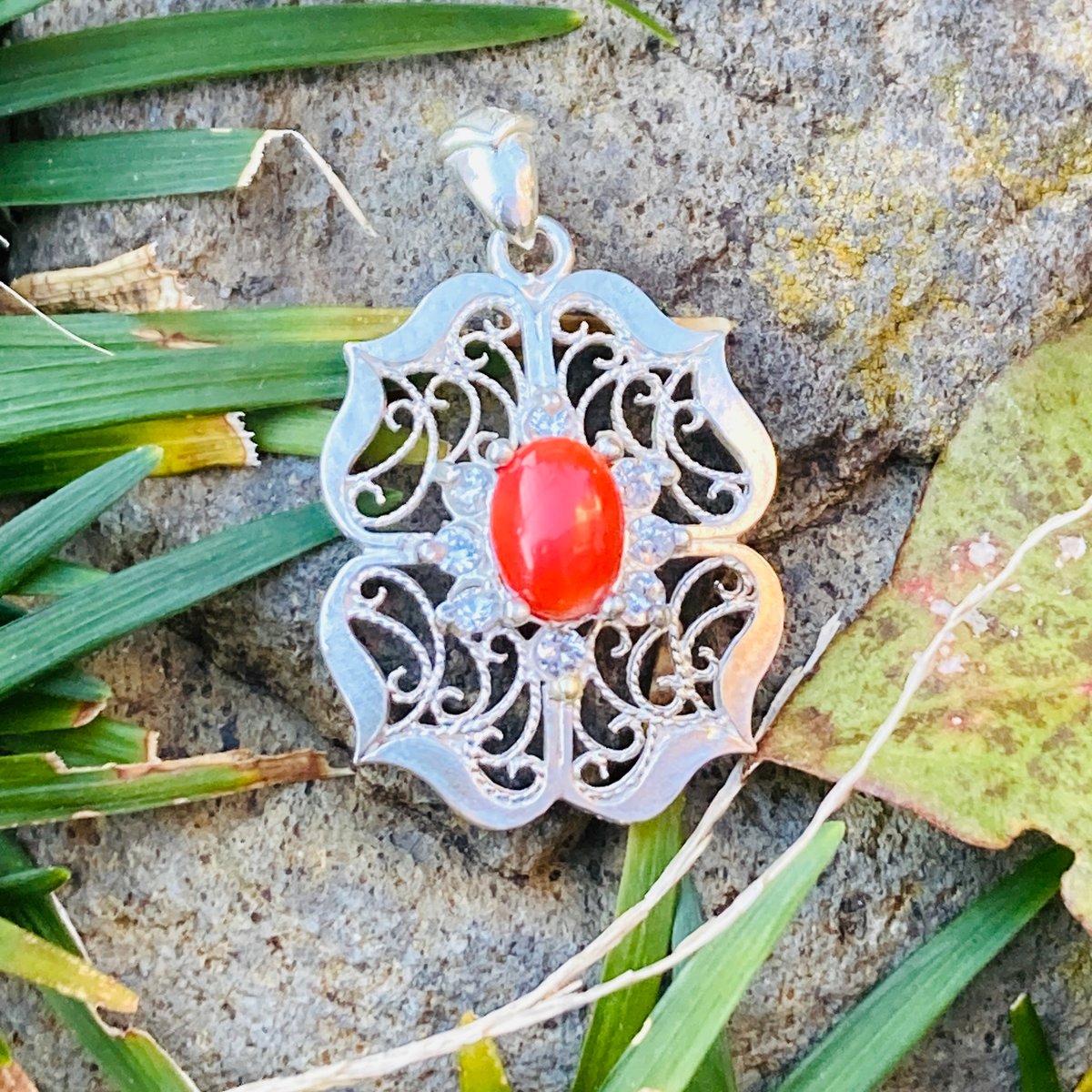 展示品】唐草模様ネックレス｜赤珊瑚｜奈良県ふるさと納税認定品  