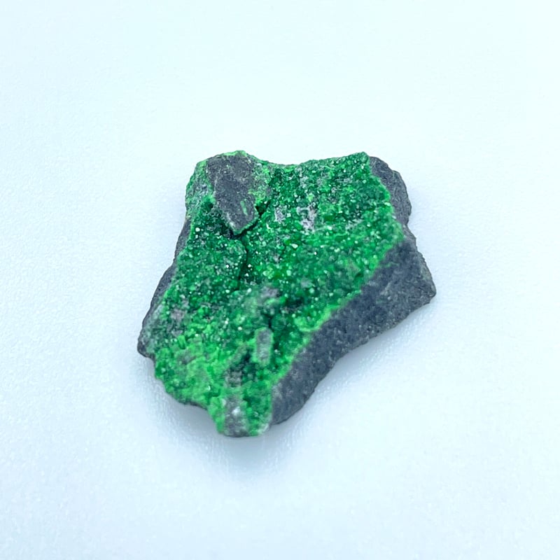 ウバロバイトガーネット/ロシア産 | ジュエリー春日