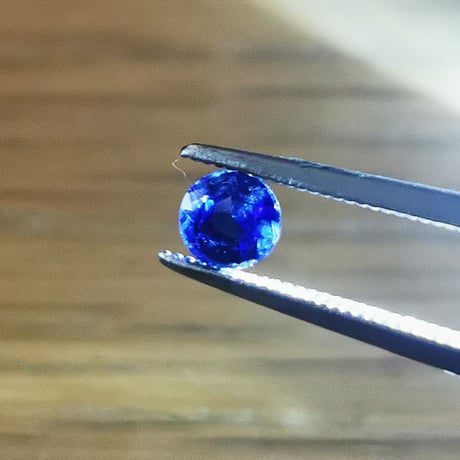 【神秘の藍色】カイヤナイト0.32ct