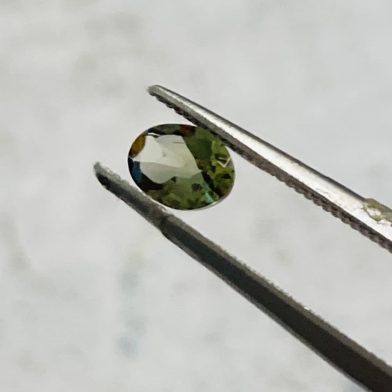 バイカラー グリーントルマリン 天然石ルース 0.33ct | ジュエリー春日