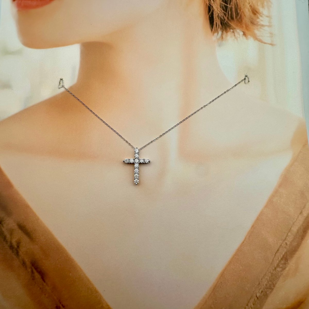 聖（ひじり）ー モアサナイト クロスネックレス ー(ユニセックス