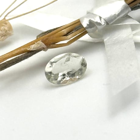 リビアングラス オーバルカット0.55ct