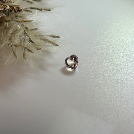 【4月誕生石】モルガナイト0.35ct｜ハート型