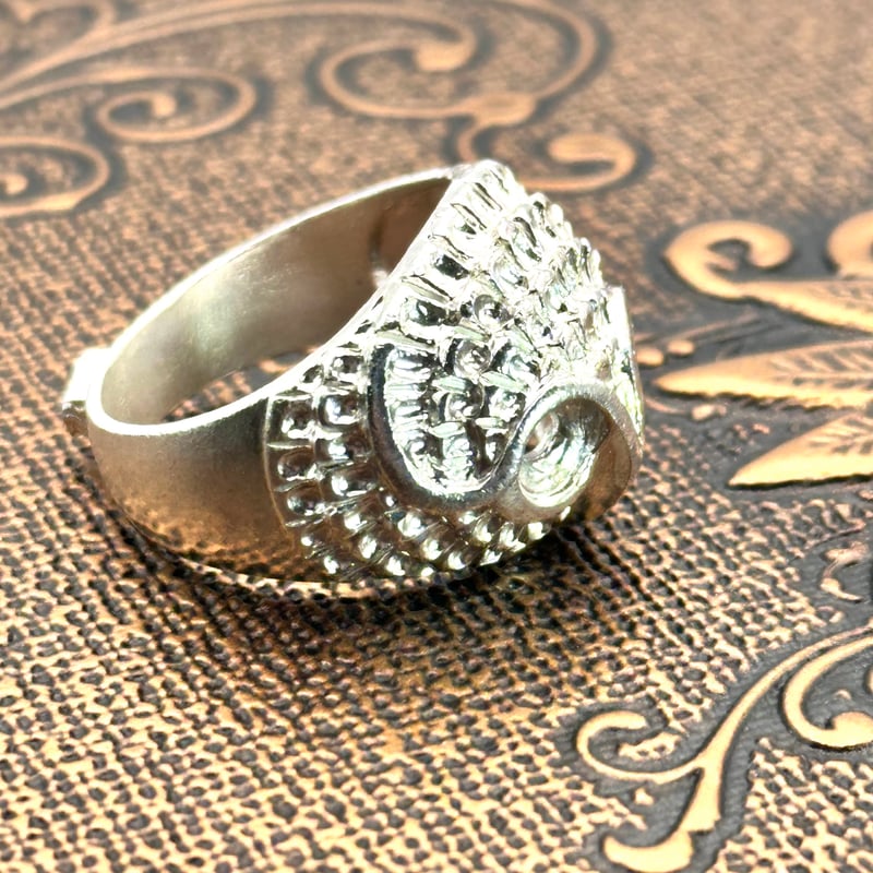 シルバーリング92.5 天然石 スカーフ留め ホルスの目デザイン サン