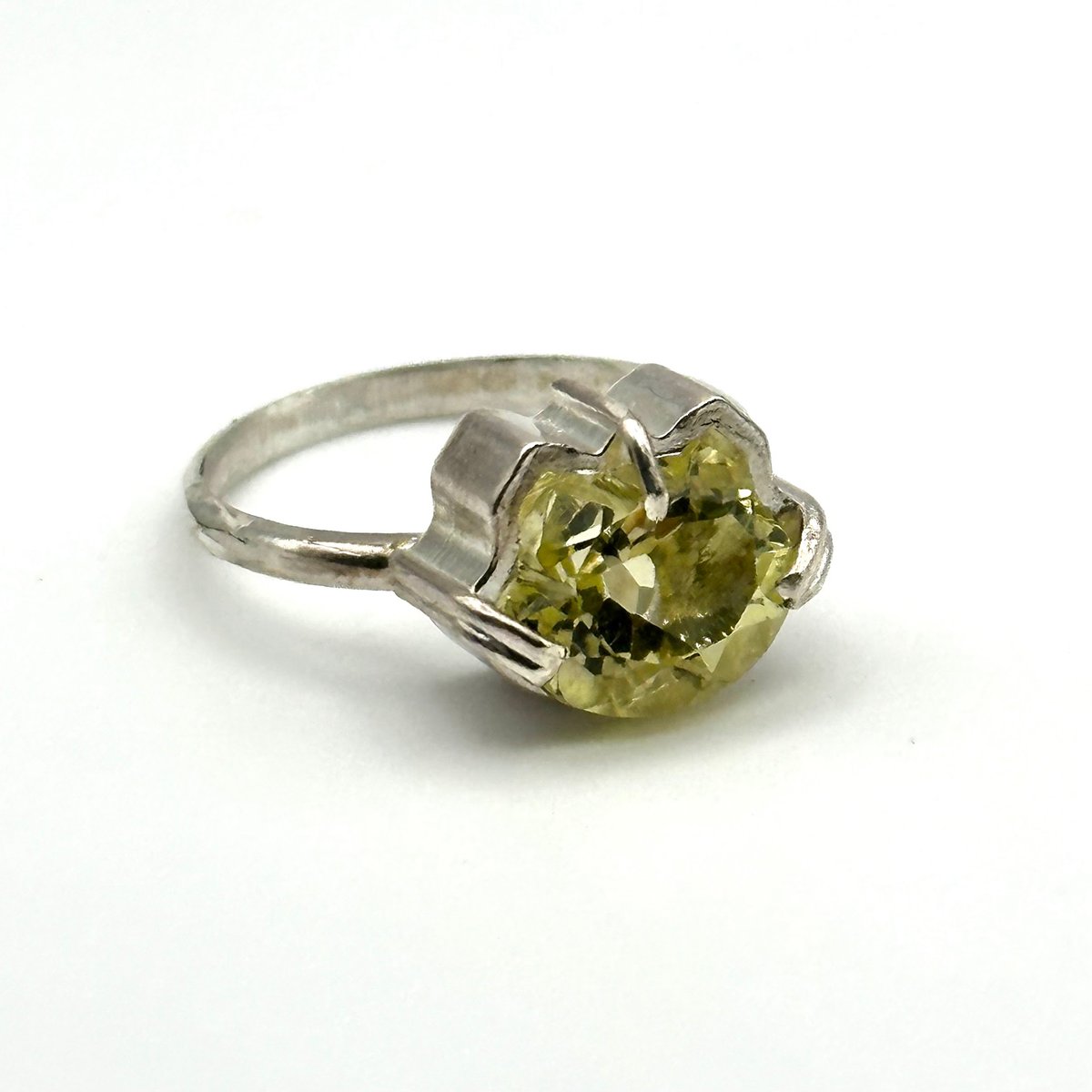 展示品】ねこの匠枠リング｜猫カットレモンクォーツ2.79ct 