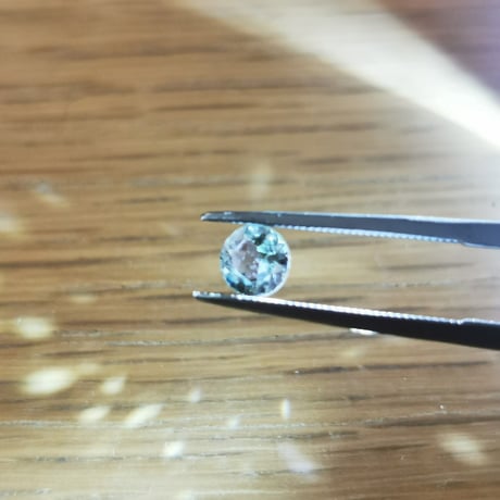 ゾイサイト 天然石ルース 0.46ct /5mm×5mm