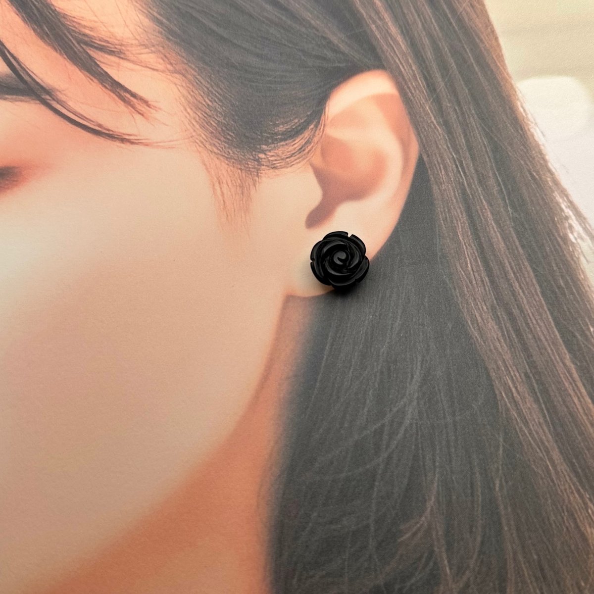 黒薔薇ピアス｜天然石オニキス薔薇ピアス | ジュエリー春日
