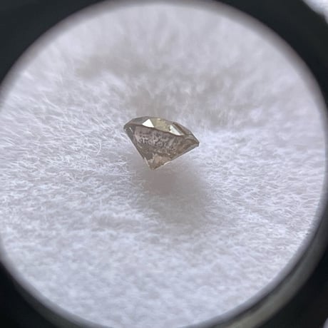 ブラウンダイヤモンド 天然石ルース 0.08ct / 2.6mm×2.6mm