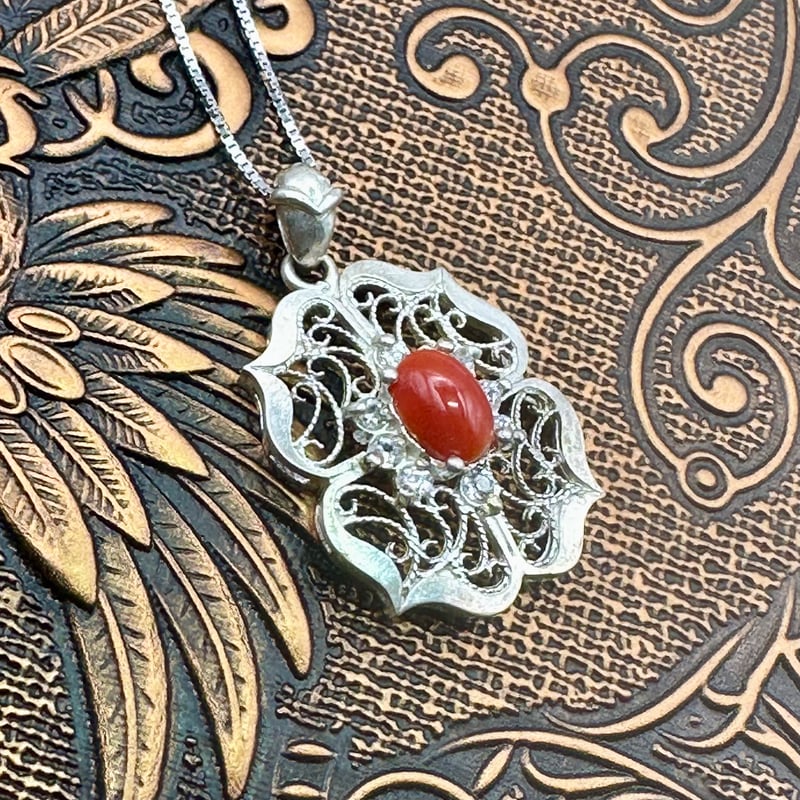 展示品】唐草模様ネックレス｜赤珊瑚｜奈良県ふるさと納税認定品  