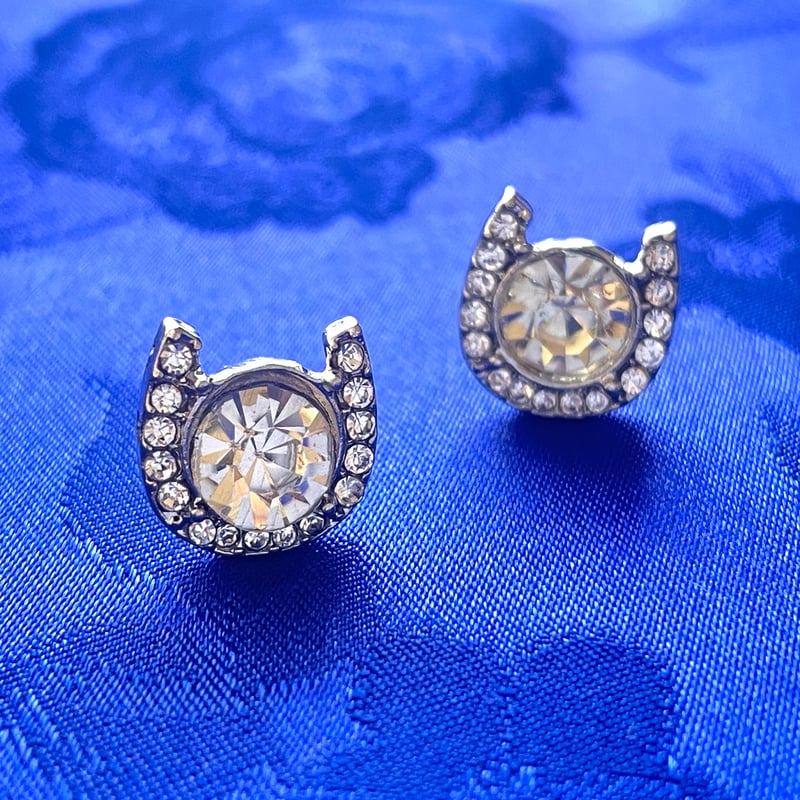 馬蹄（ホースシュー）ピアス｜幸運のお守りジュエリー | ジュエリー春日