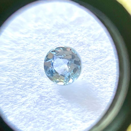 サファイア  0.26ct / 3.5mm×3.5mm