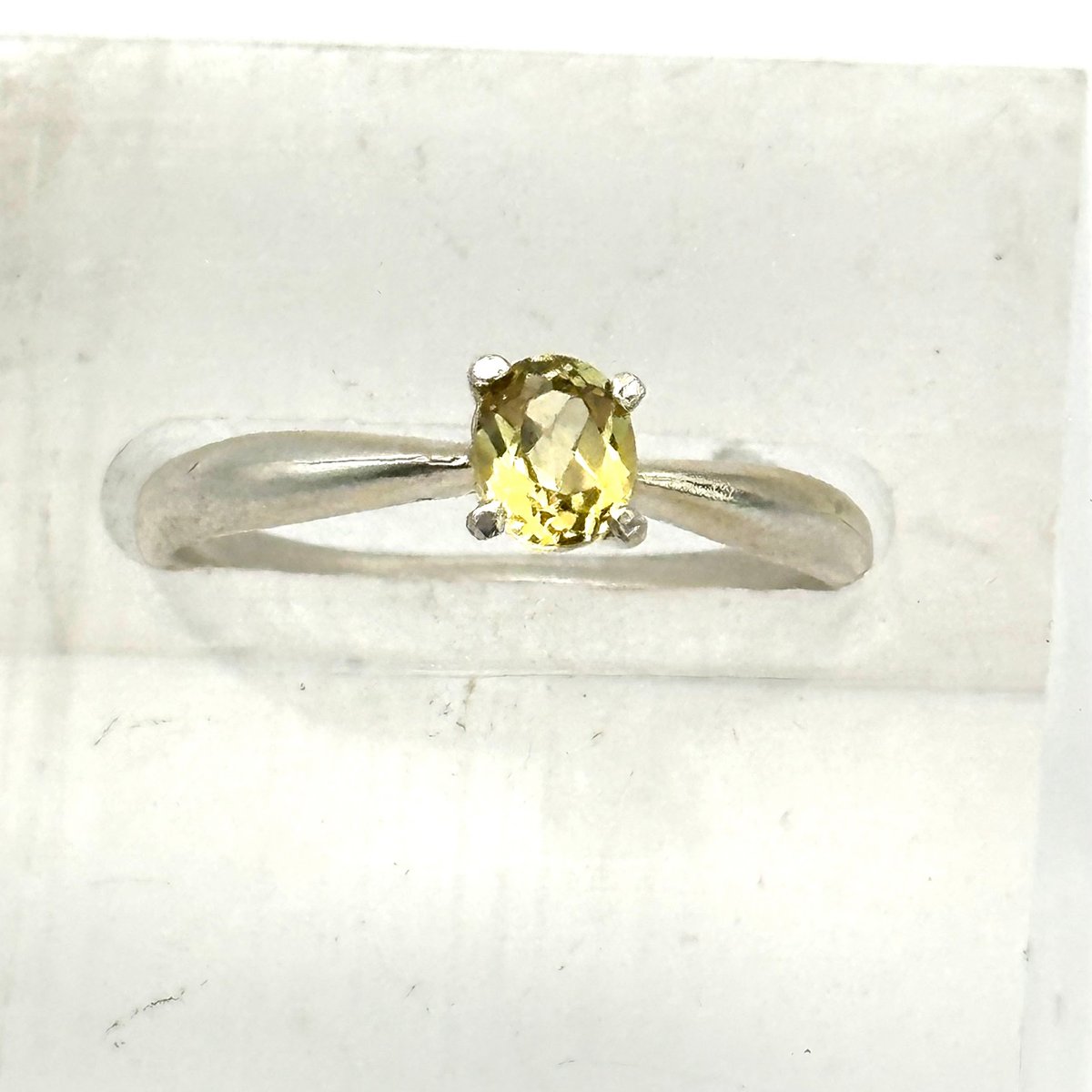 ゴールデンベリル0.46ct一粒リング | ジュエリー春日