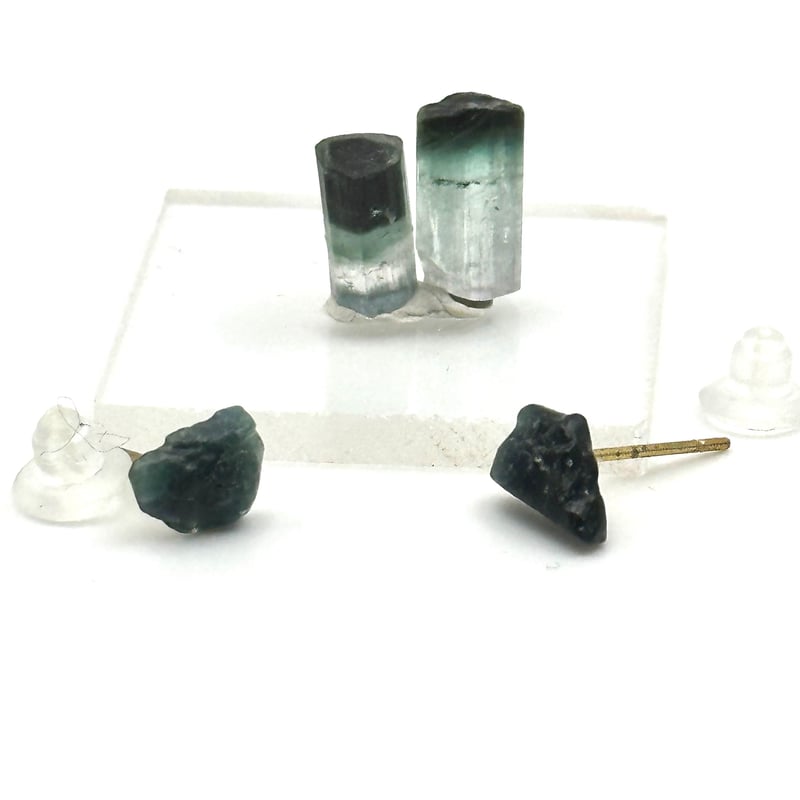 セット販売】グリーントルマリン柱状結晶＋トルマリン原石ピアス 