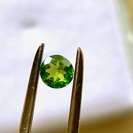 【希少石】ダイオプサイト天然石ルース 0.23ct / 4.0mm×4.0mm