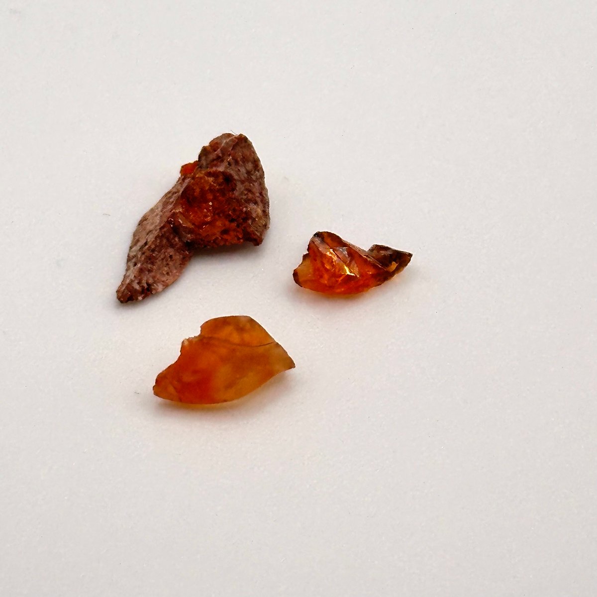 鉱物 : ファイヤーオパール　原石 採掘オパール】ファイアーオパール原石セット | ジュエリー春日